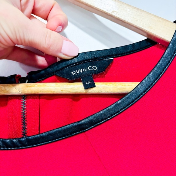 RW&CO Raspberry top with faux leather trim - Picture 6 of 7